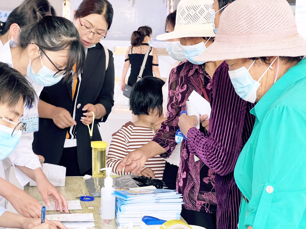 【保山安利醫(yī)院】6.6全國愛眼日，我院眼科開展眼健康系列惠民活動！