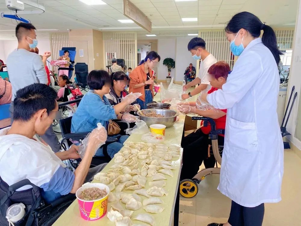 【保山安利醫(yī)院】“濃濃餃子香，深深關愛情”保山市殘聯(lián)肢體殘疾患者社會融入活動