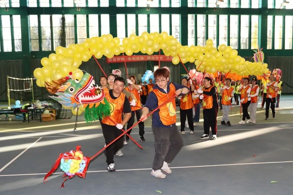 “同心同行，聚力共贏”安利醫(yī)院?jiǎn)T工拓展訓(xùn)練!