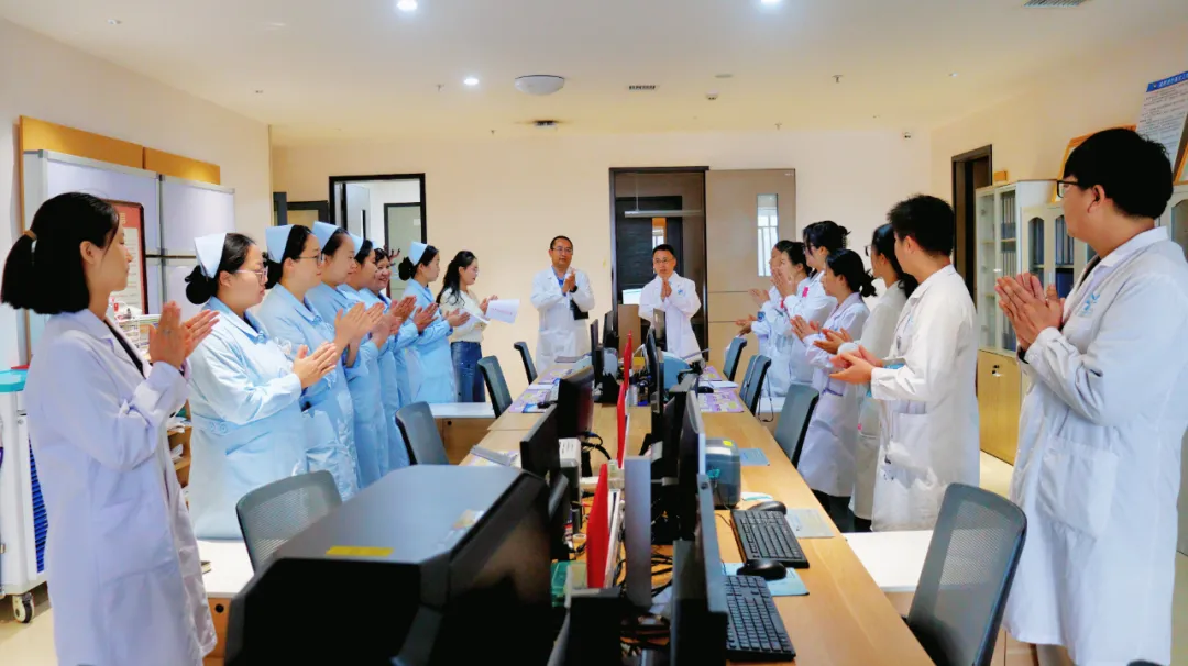 重磅喜訊丨資深腫瘤專家孟健華主任受聘任保山安利醫(yī)院腫瘤科主任！